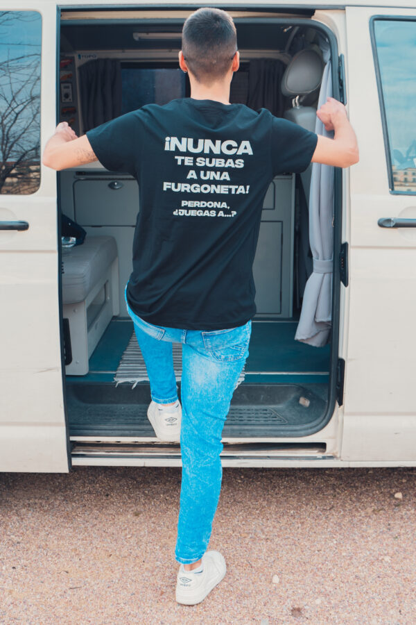 CAMISETA NUNCA - Imagen 4